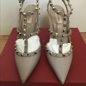 NEW AUTHENTIC Valentino Rockstud Heels (Poudre)